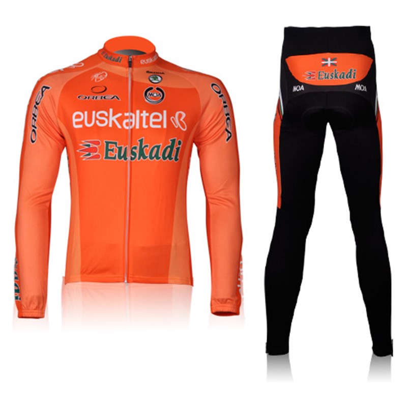 Euskaltel-Euskadi, Cambia Il Fornitore Ma La Maglia Resta Quella Tradizionale Anche Nel 2025